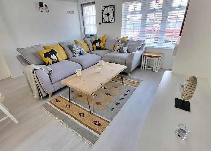 Bosun\'S Cottage Luxury Stay In The Heart Of Town